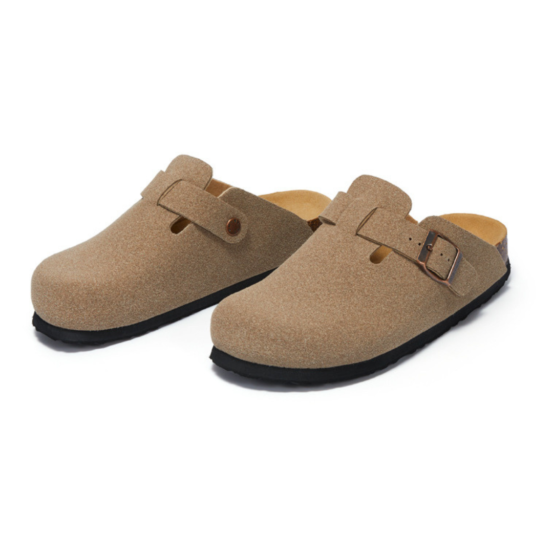 Pucon Suede Clog - Sand | Brooksfor